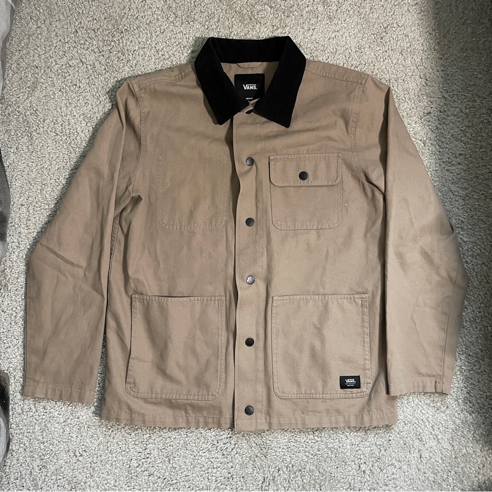 VANS TAN BROWN BUTTON UP JACKET
SIZE M